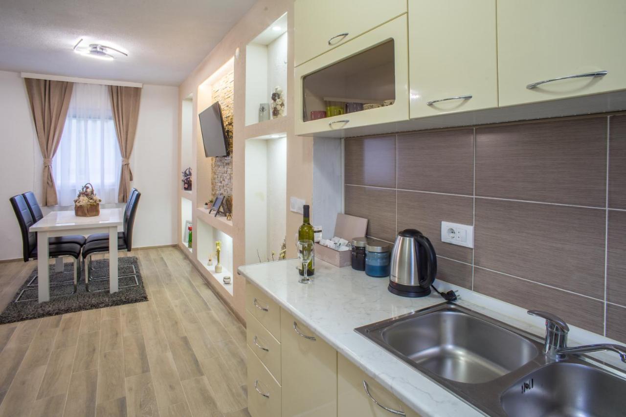 Vacation Home Danilo ชาเบลียค ภายนอก รูปภาพ