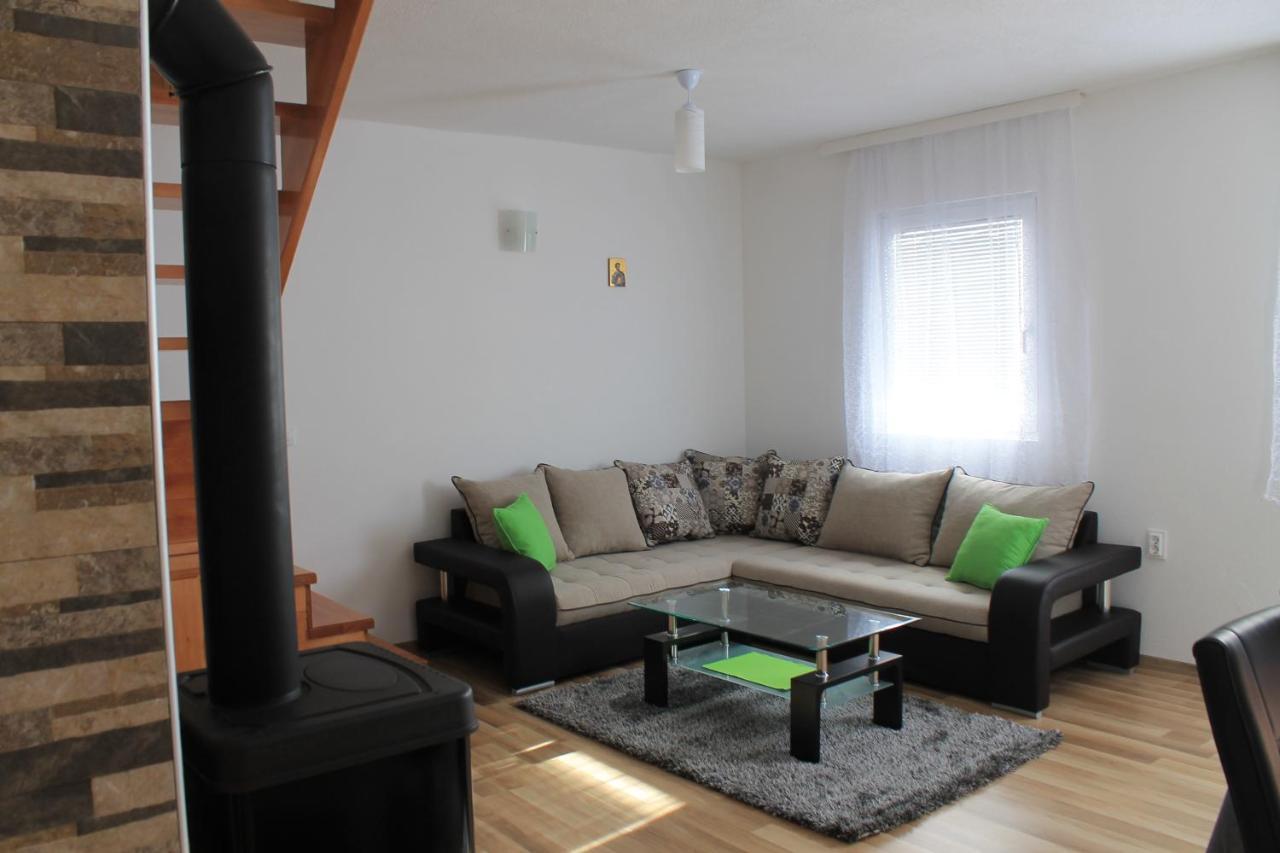 Vacation Home Danilo ชาเบลียค ภายนอก รูปภาพ